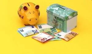 10 personal finance habits that will make you rich by 2030