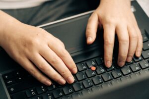 Data entry jobs from home: what pays well and what to avoid