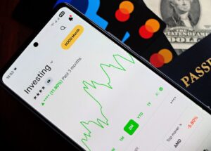 Dividend stocks that pay monthly income: the complete 2026 list