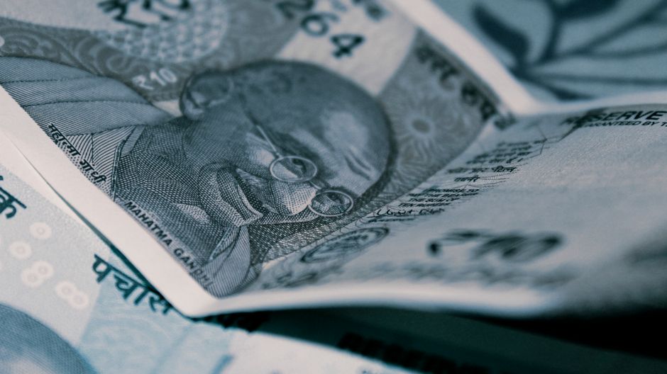 How to make money with peer to peer lending in 2026